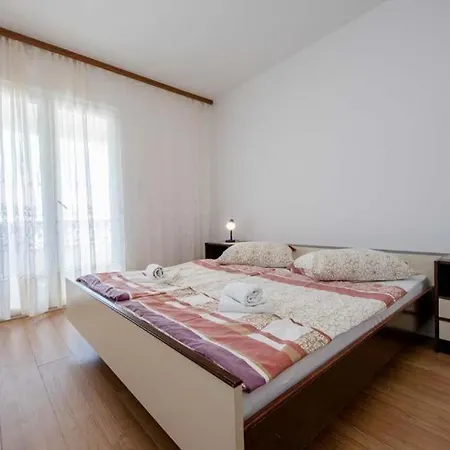 Gasthuis Paradise Lopar