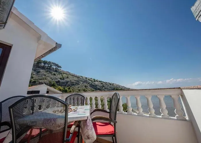 Paradise ゲストハウス 3*