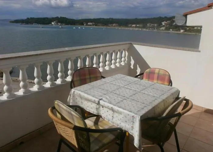 Paradise ゲストハウス 3*