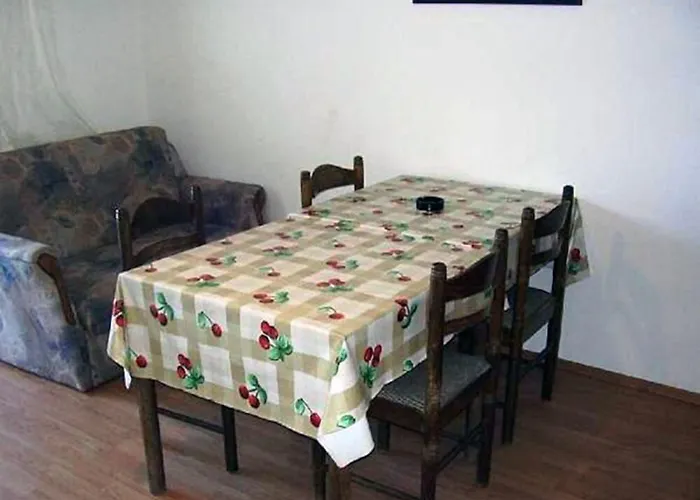 ゲストハウス Paradise