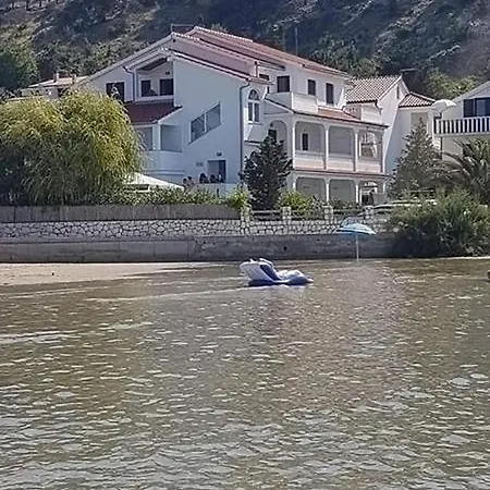 Paradise Πανσιόν 3*