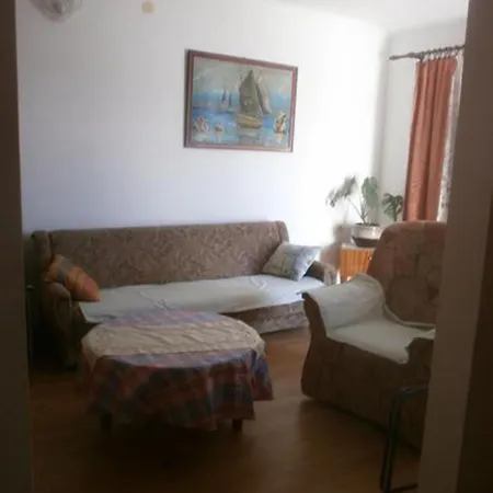 Πανσιόν Paradise Lopar